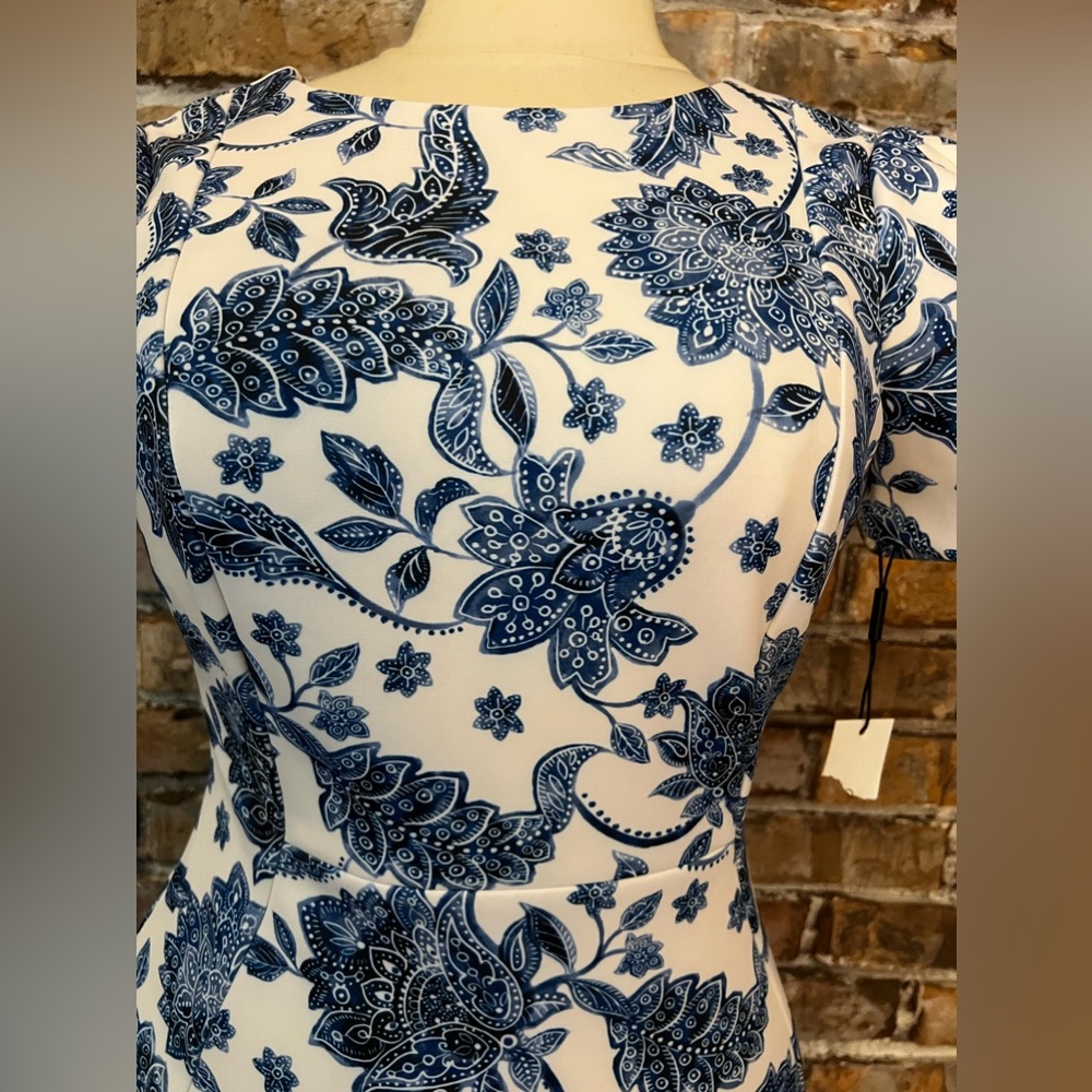New Calvin Klein Floral Blue & White Mini Sheath Dress - Sz 4 - Picture 4 of 12